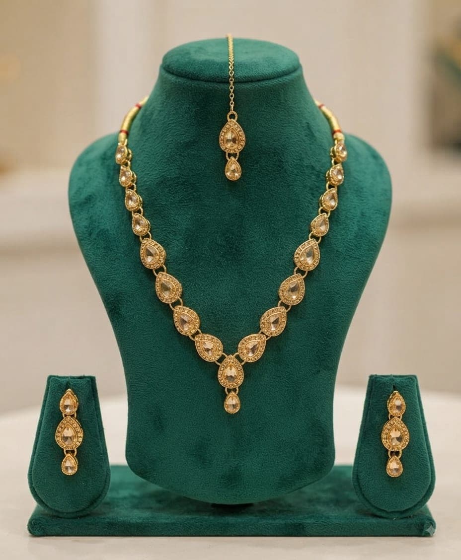 Manchaha Gold Plated Kundan and Stone Necklace Set - Gold
