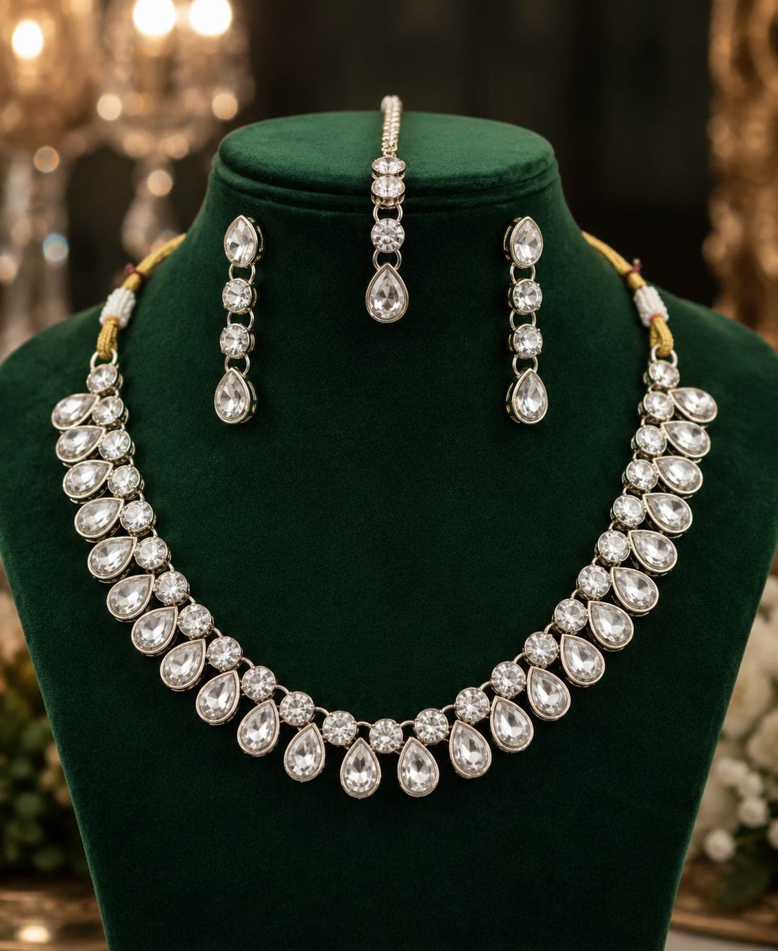 Manchaha Premium Royal Shine Silver-Gold Necklace Set